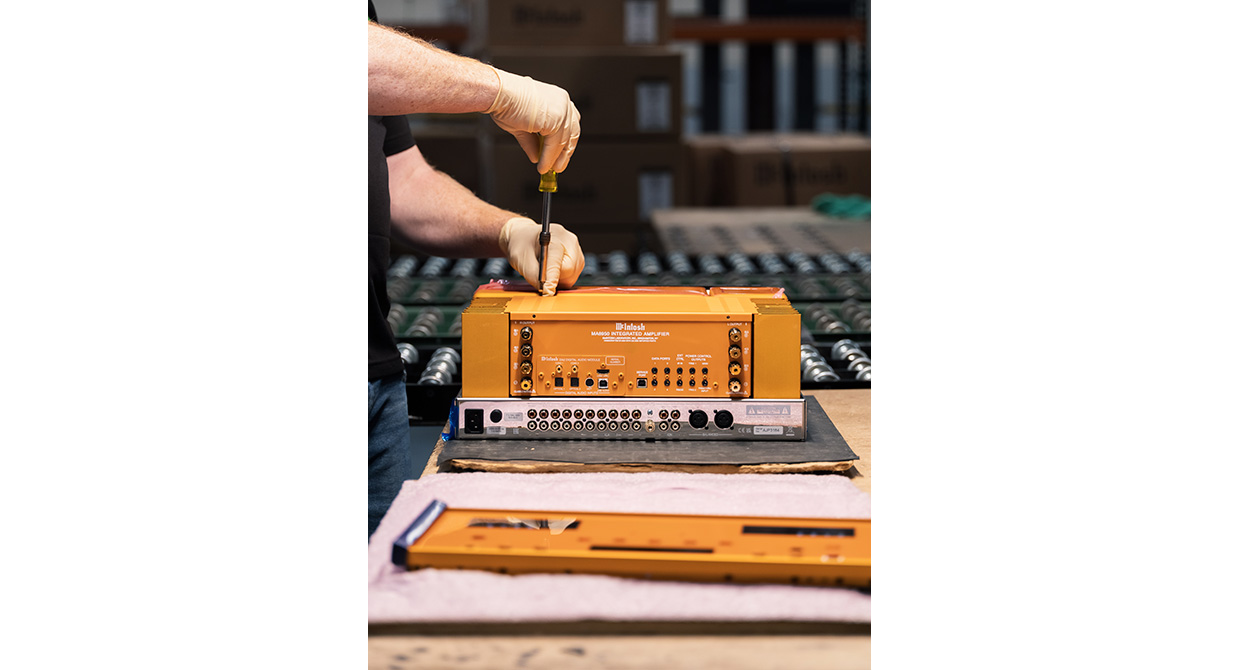 McIntosh x Virgil Abloh – MA8950 Integrated Amplifier Concept