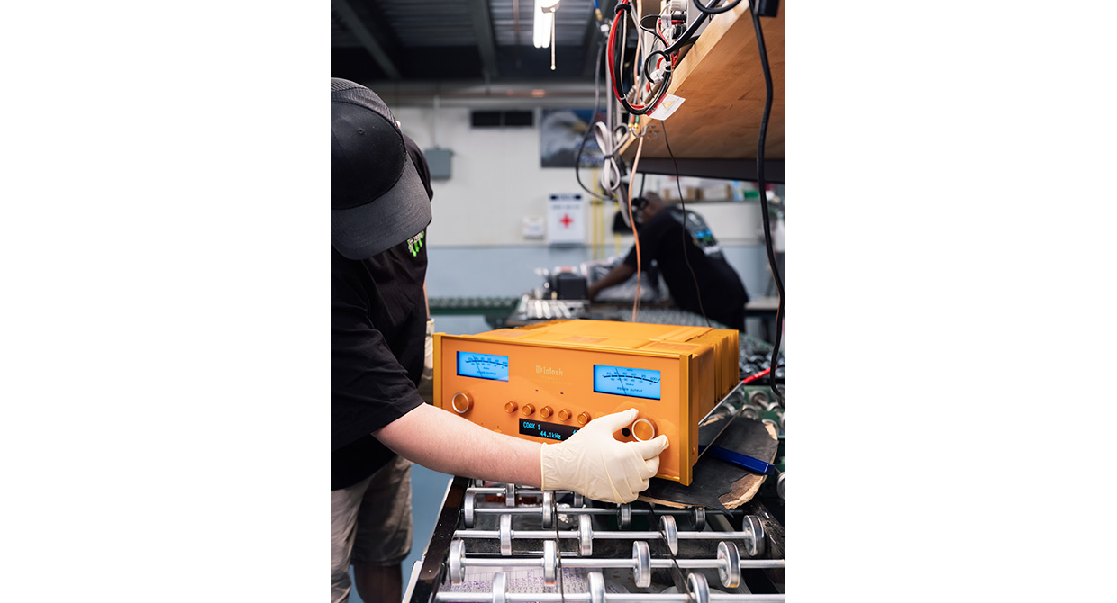 McIntosh x Virgil Abloh – MA8950 Integrated Amplifier Concept