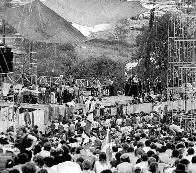 woodstock speakers and amplifier