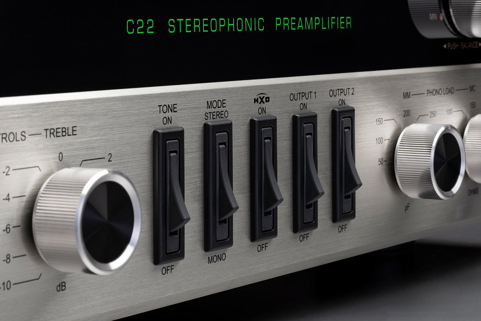 McIntosh C22 2-Channel Vacuum Tube Preamplifier Mk V