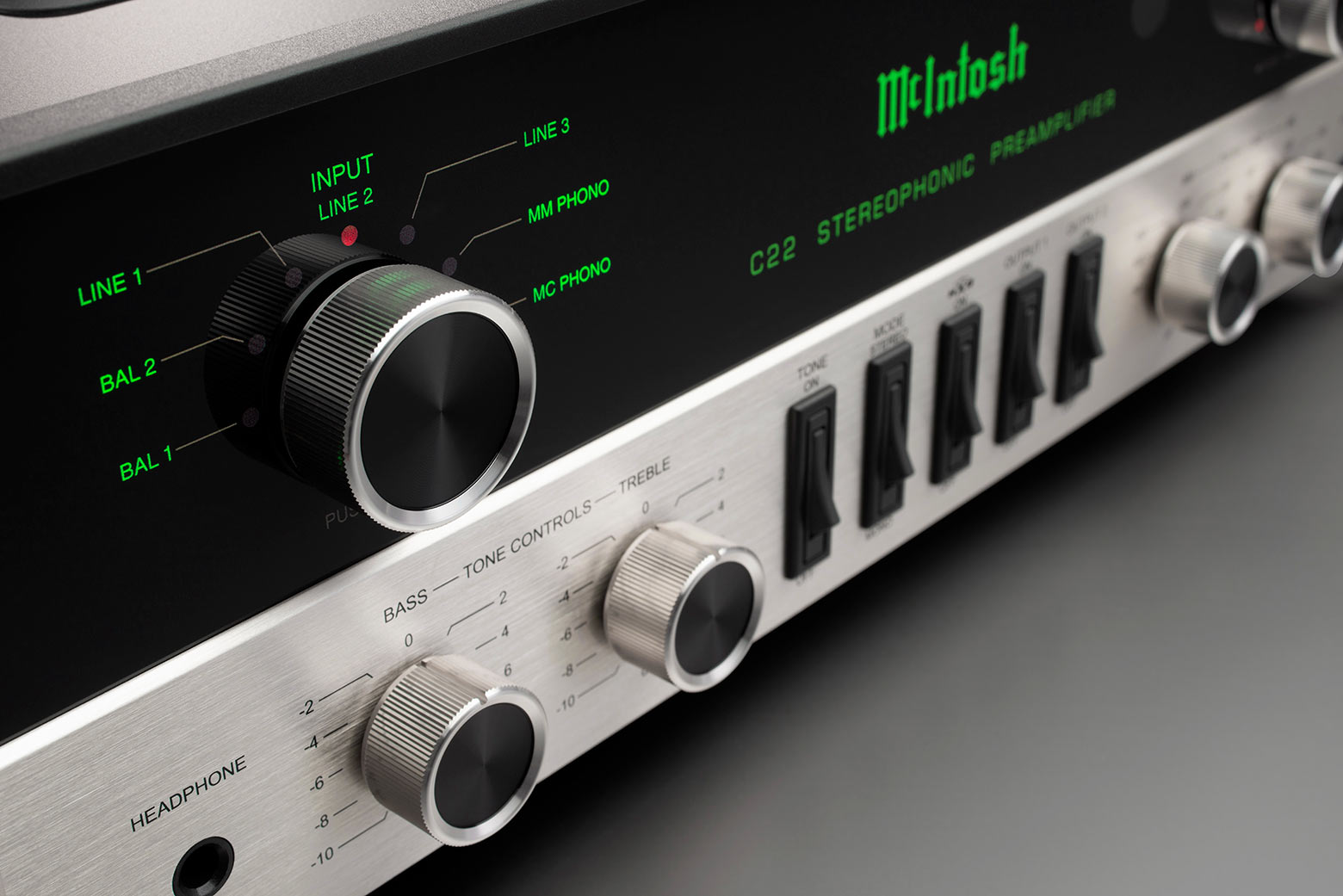 McIntosh C22 2-Channel Vacuum Tube Preamplifier Mk V