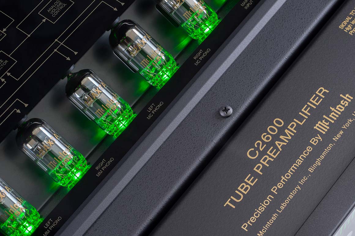 McIntosh C2600 Vacuum Tube Preamplifier