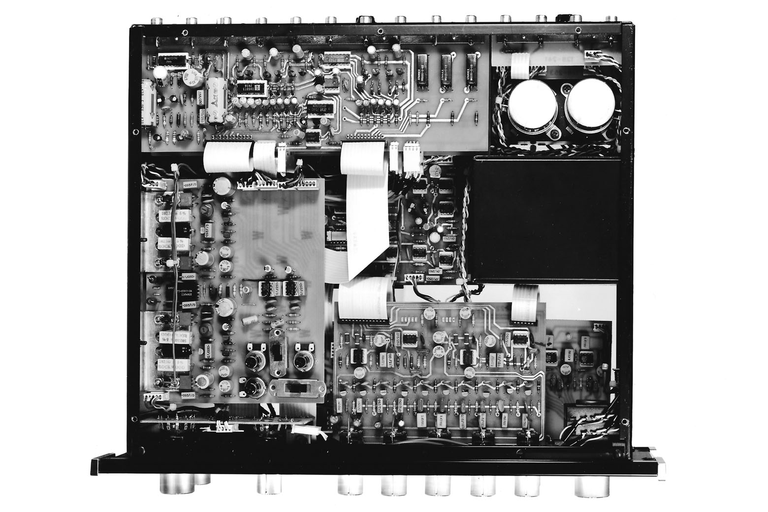 McIntosh C32 Preamplifier