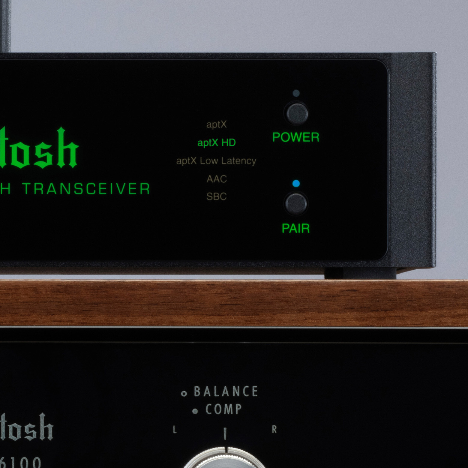 McIntosh MB25 Bluetooth Transceiver